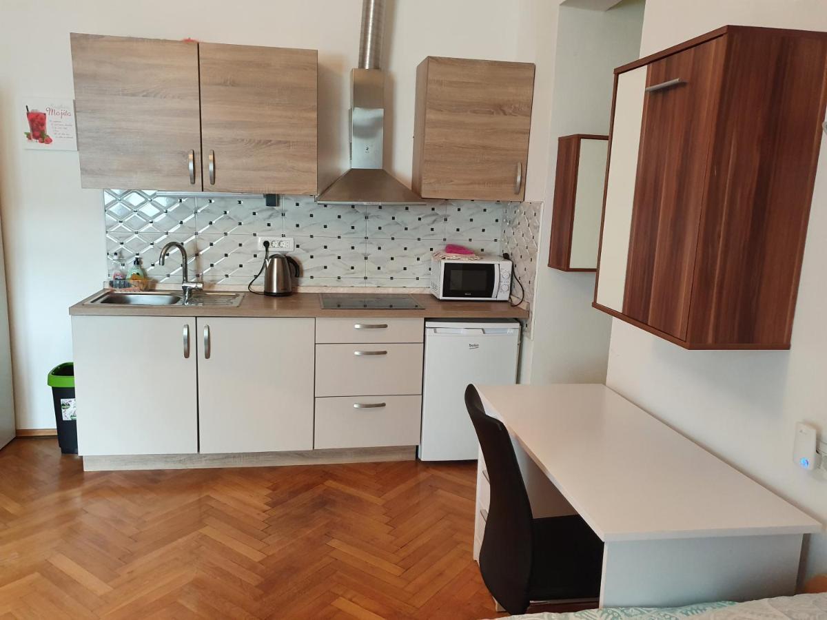 Apartments Fazarinc S Parkiriscem 첼레 외부 사진