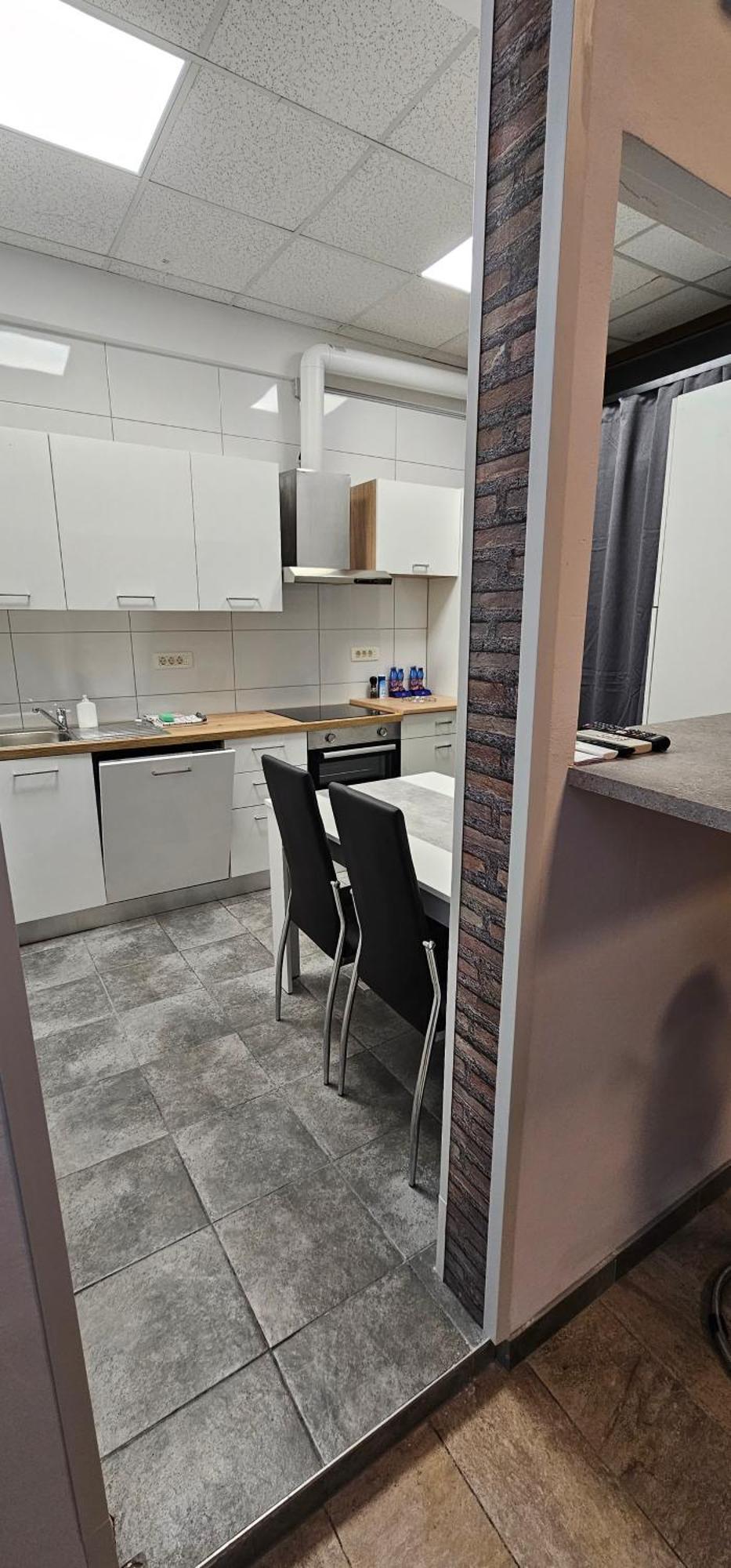 Apartments Fazarinc S Parkiriscem 첼레 외부 사진