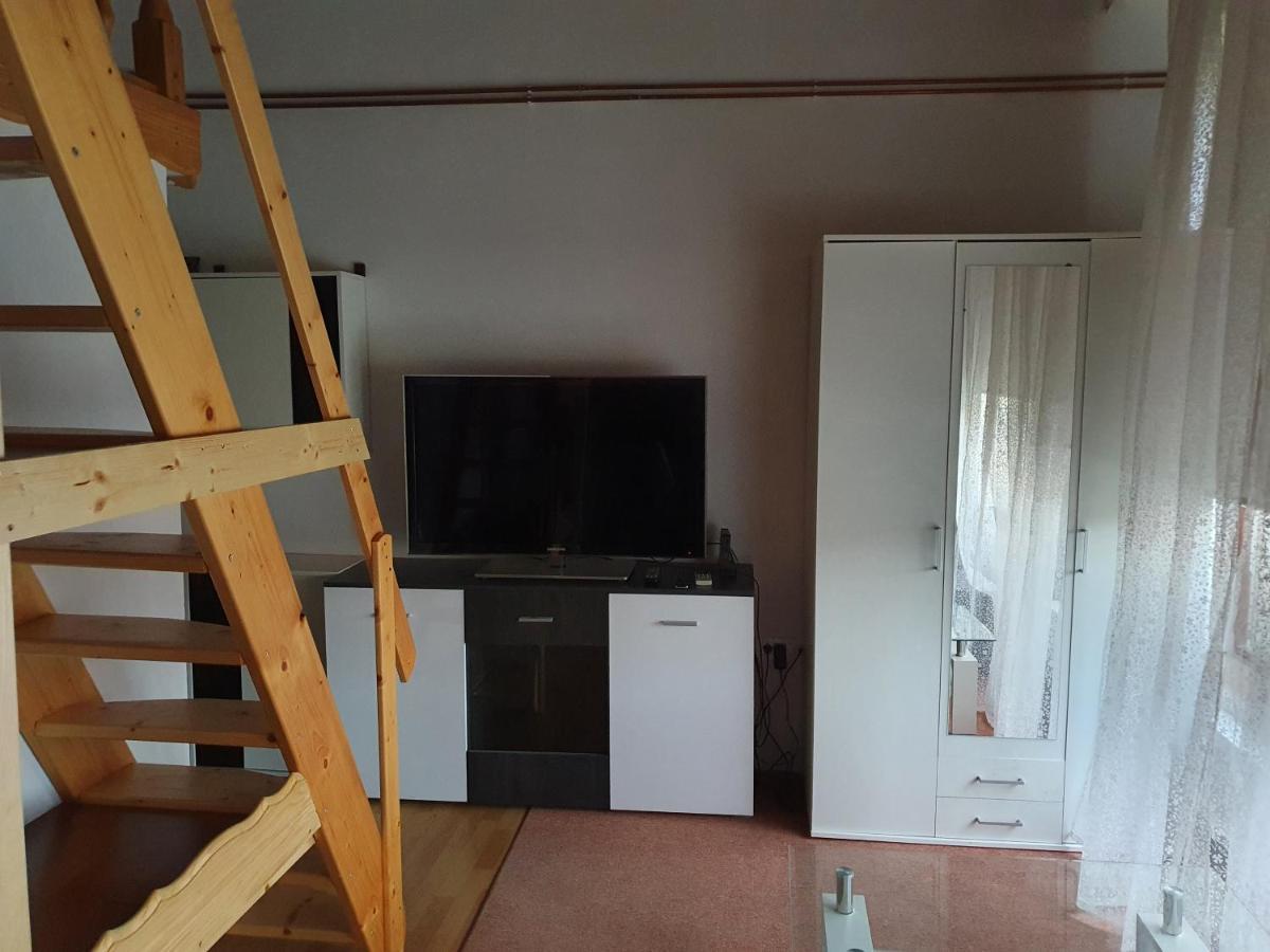 Apartments Fazarinc S Parkiriscem 첼레 외부 사진